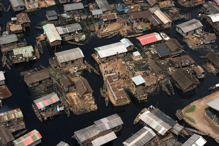Negru Veneția (Orase Lagos Makoko- Water) negru Veneția