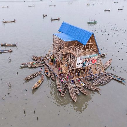 Negru Veneția (Lagos Makoko- Town Water) negru Veneția
