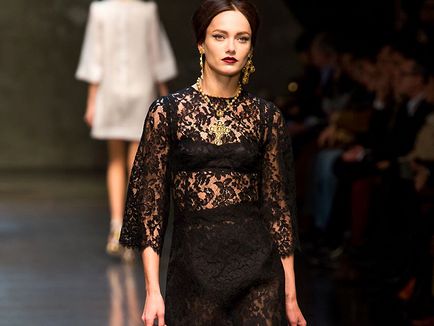 Rochie dantela neagra - rochie pentru adevarata regina (Negru) Rochie dantela neagra - rochie pentru adevărata regină