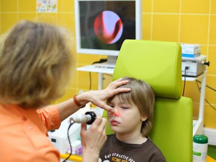 Ce vegetații adenoide simptome și semne ale bolii, și etapa de tratament (a) Care sunt vegetații adenoide simptome si semne de stadiul bolii si tratament