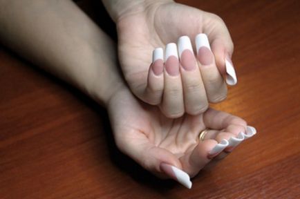 Ce știi despre forma de unghii - teava, unghii frumoase - completează imaginea (unghii) Ce știi despre forma de unghii - teava, unghii frumoase - completează imaginea