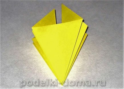 Iris flori din hartie (origami), o cutie de idei și ateliere (hârtie) Iris flori din hartie (origami), o cutie de idei și ateliere