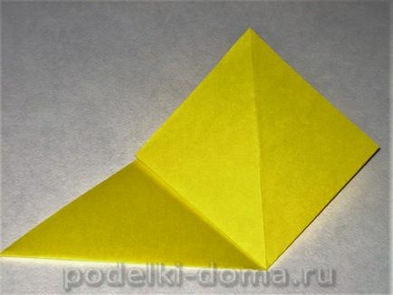 Iris flori din hartie (origami), o cutie de idei și ateliere (flori) Iris flori din hartie (origami), o cutie de idei și ateliere