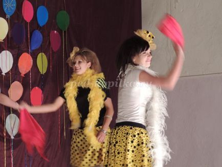 Disco în școală (vecinul la stânga voi prieteni) Disco în școală