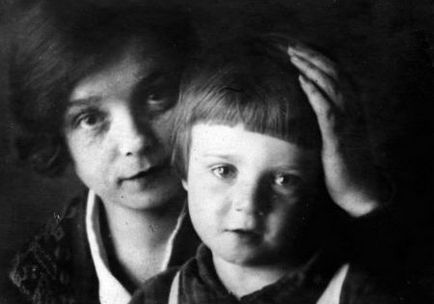 Esenin Sergey Aleksandrovich (biografie Sergey Esenina) Esenin Sergey Aleksandrovich