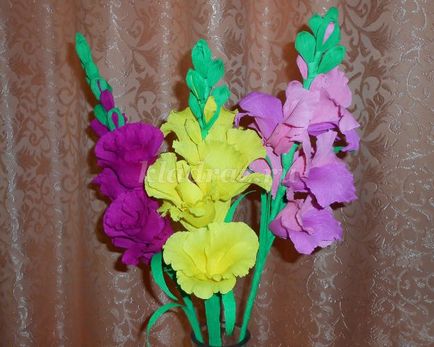 Gladiolus de hârtie creponată (hârtie) Gladiole de hârtie creponată