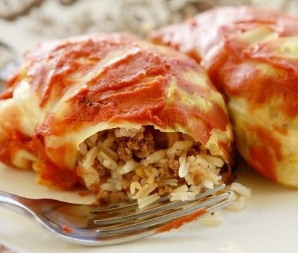 Pregătirea gustoase și delicioase sarmale la domiciliu (delicios) Pregătirea rulouri gustoase și delicioase varza la domiciliu