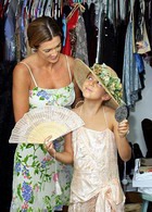 Schimbă garderoba ta! Dulap, îmbrăcăminte, selecție, îmbrăcăminte, accesorii de moda (toate vor fi combinate) Schimbă garderoba ta! Dulap, îmbrăcăminte, selecție, îmbrăcăminte, modă, accesorii