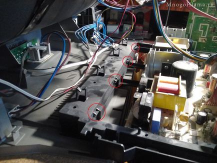 Imaginea TV este întinsă pe orizontală (aceasta este transformatorului) Imaginea TV este întinsă pe orizontală