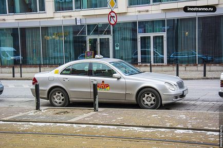 Cum se ajunge la ei la aeroport (taxi) Cum se ajunge la Aeroportul Ataturk