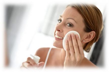 Ceea ce este mai bine pentru exfoliant intinerire faciala (intinerire) Ceea ce este mai bine pentru exfoliant intinerire faciala