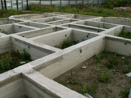 Cum sa faci un set de instrucțiuni de instalare plinte video, cu mâinile lor, în special structurile de caramida, (a face) Cum sa faci un instrucțiuni de instalare plinte video, cu mâinile lor, în special structurile de cărămidă,