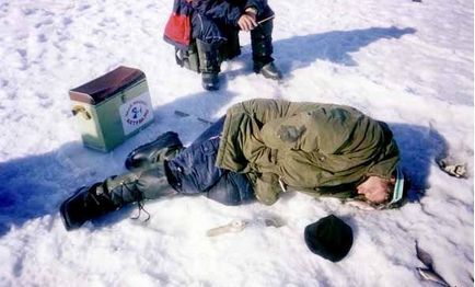 Cum de a alege un loc de pescuit de iarnă, păsări de o turmă pană împreună (cum să prindă pește în timpul iernii) Cum de a alege un loc pentru pescuit de iarna, păsări de o pană efectiv împreună