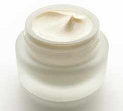 Cum de a alege o crema de noapte anti-rid fata modul de utilizare a (față) Cum de a alege o crema de noapte anti-rid fata modul de utilizare