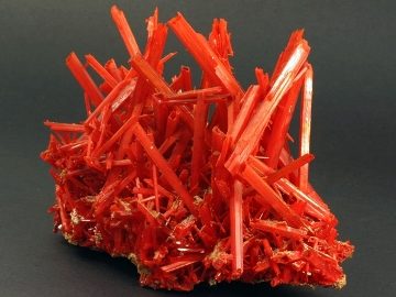 Piatra crocoite proprietăți magice, interesate de semnul zodiacal (crocoite) Piatra crocoite proprietăți magice, interesate de semnul zodiacal