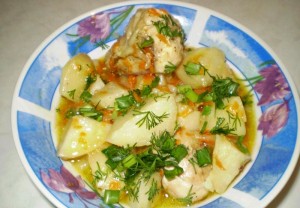 Tocană cu cartofi de pui (pui) tocană de cartofi cu carne de pui