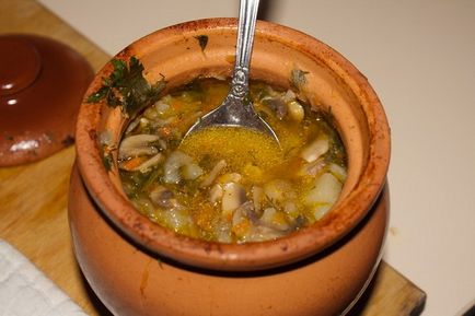 Cartofi, coapte cu ciuperci și legume în cuptor; cartofi, tocanita cu ciuperci și legume (legume) Cartofi, coapte cu ciuperci și legume în cuptor; cartofi, înăbușită cu ciuperci si legume