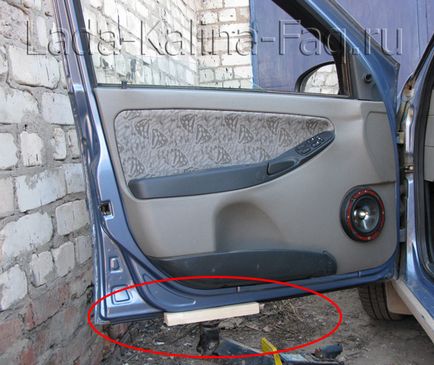 Joaca balamale pe ușile Lada Kalina, tragerea și înlocuirea șuruburilor (Kalina) Joaca balamale pe ușile Lada Kalina, trăgând și înlocuirea șuruburilor
