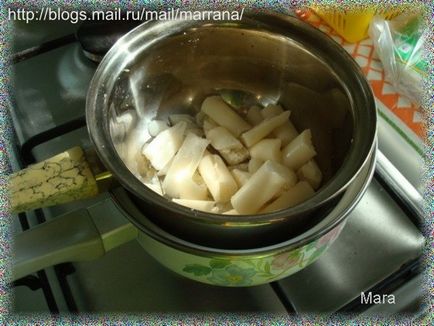 Mama la lumânări mama cu mâinile lor (pictură) Mama la lumânări mama cu mâinile lor