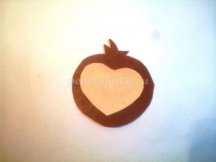 Maimuță de hîrtie cu mâinile (mâini) Maimuță de hîrtie cu propriile mâini