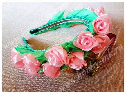 Muchia trandafiri mici kanzashi - MK (trandafiri mici kanzashi) Muchia trandafiri mici kanzashi - MK
