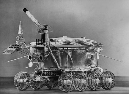 De la satelitul la spacewalk realizările importante ale Uniunii Sovietice (în aer liber) De la satelitul la spacewalk realizările importante ale Uniunii Sovietice