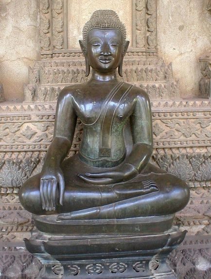 De ce urechi mari Buddha (urechi mari Buddha) De ce Buddha urechi mari