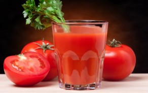 Avantaje și prejudicii de suc de tomate (utilizare) Avantaje și prejudicii de suc de roșii