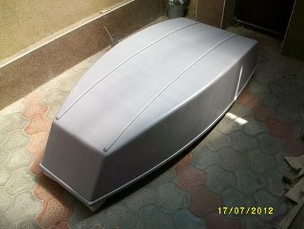Prin apă, Aki posuhu (au fost realizate din oțel inoxidabil) Pe apa, ca un teren uscat