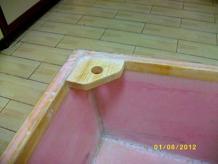 Pe apă, ca un pămînt uscat (Styrofoam barca) Pe apa, ca un teren uscat