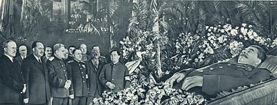 Îngroparea Stalin 1 (Voroshilov Khrushev Bulganin Kaganovici) înmormântarea lui Stalin 1