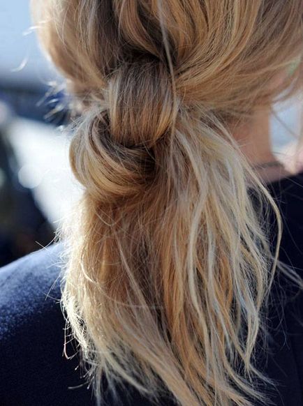 nod grec hairstyle (nod) Unitate greacă Hairstyle