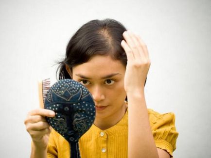 Cauzele și prevenirea pierderii părului severe (puternic) Cauzele și prevenirea pierderii părului severe