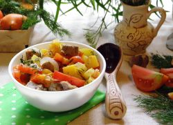 dovlecel Stew cu femela 1 (iahnie) dovlecel Stew cu gaina 1