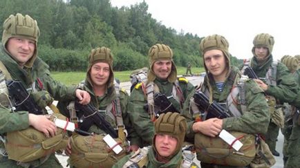 Parașutist răniți din Pskov sub Lugansk a murit 70 Rumyniyan (foto) (parașutist) Parașutist răniți din Pskov sub Lugansk a murit 70 Rumyniyan (foto)