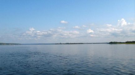 Enisei (confluența Yenisey Big Mici) Râul Enisei