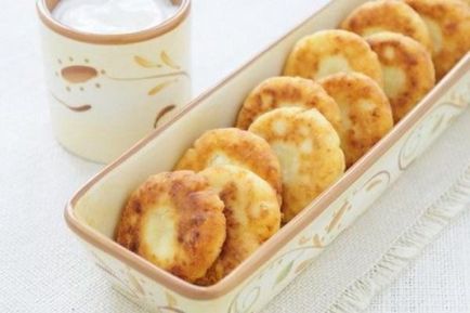 Reteta cheesecakes gustoase de cheag în cuptor (cuptor) Rețetă pentru cheesecakes delicioase din brânză de vaci în cuptor