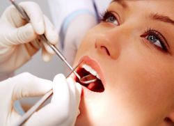 Guma recesiune (gume) recesiune gingivală