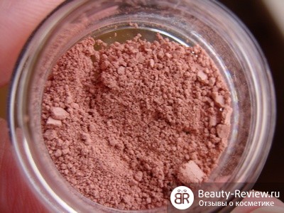 Blush, comentarii despre produse cosmetice (fard de obraz umbra Lumiere) Fard de obraz, despre cosmetice comentarii