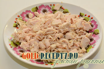 Salata cu ciuperci si salata de pui cu ciuperci reteta (produse alimentare set salată) Salata cu ciuperci și salată de pui cu ciuperci reteta