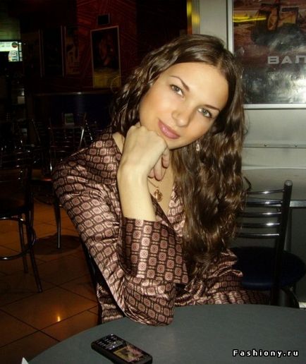 Modest, dar cu gust (tunica ea cusută) Modest, dar cu gust
