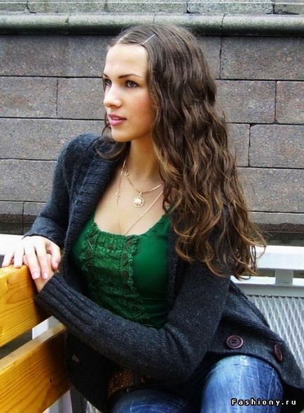 Modest, dar cu gust (tunica ea cusută) Modest, dar cu gust