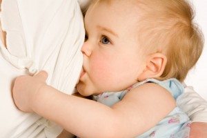 Корисні ефекти годування дитини уві сні