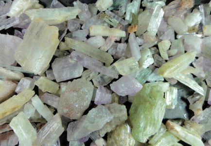 Spodumene - totul despre rock, fotografii, proprietăți, terenuri, interesate (spodumene) Spodumene - totul despre rock, fotografii, proprietăți, terenuri, interesat în