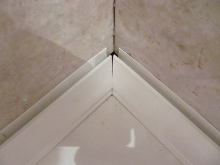 Cu mâinile lor (mâini) propriile lor mâini