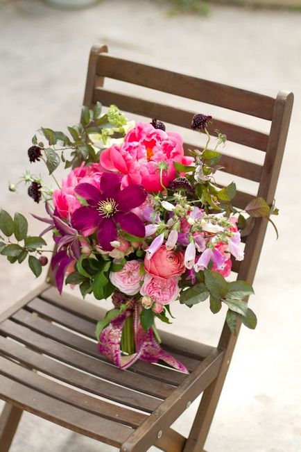 Cu mâinile pe Floristica de nuntă () Cu mâinile pe Floristica de nuntă