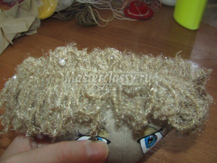 păpușă textile cu propriile sale mâini (matlasată) păpușă textile cu propriile sale mâini