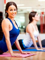 exerciții înapoi într-o sală de sport (exercițiu) Exercitii pentru spate, la sala de sport