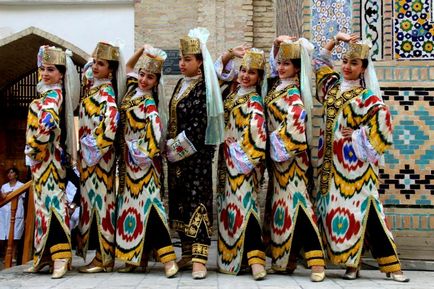 dansuri uzbeci (Uzbek) dansuri uzbeci