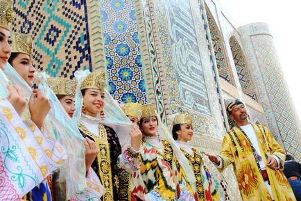dansuri uzbeci (Uzbek) dansuri uzbeci